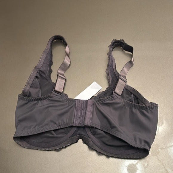 NWT Ladies CURVE MUSE BRA - Picture 2 of 4
